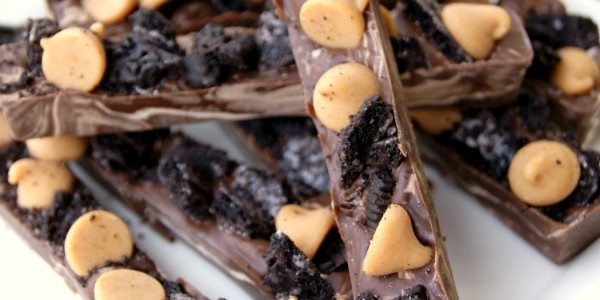 Chocolate Peanut Butter Oreo Bark