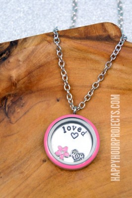 http://happyhourprojects.com/wp-content/uploads/2015/03/Spring-Stamped-Charm-Lockets-3.1-266x400.jpg