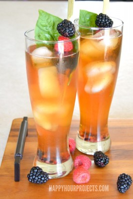 http://happyhourprojects.com/wp-content/uploads/2015/04/Lemon-Berry-Iced-Tea-Cocktail-2-267x400.jpg