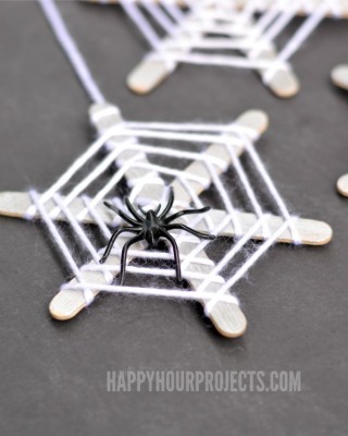 http://happyhourprojects.com/wp-content/uploads/2015/10/Craft-Stick-Spiderwebs-13-320x400.jpg