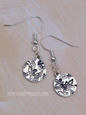 http://happyhourprojects.com/wp-content/uploads/2015/11/Stamped-Leaf-Earrings-7-300x400.jpg