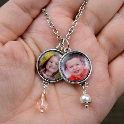 http://happyhourprojects.com/wp-content/uploads/2015/12/Photo-Charm-Necklace-2-400x400.jpg