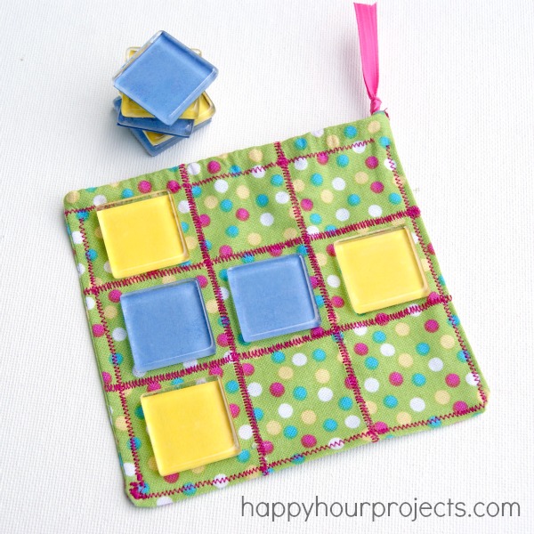 Tic Tac Toe On the Go at happyhourprojects.com