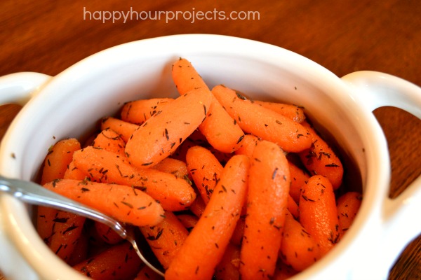 Easy Side Dish Recipe: Honey Glazed Carrots at www.happyhourprojects.com