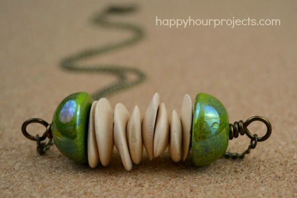 Easy Beaded Bar Necklace at www.happyhourprojects.com