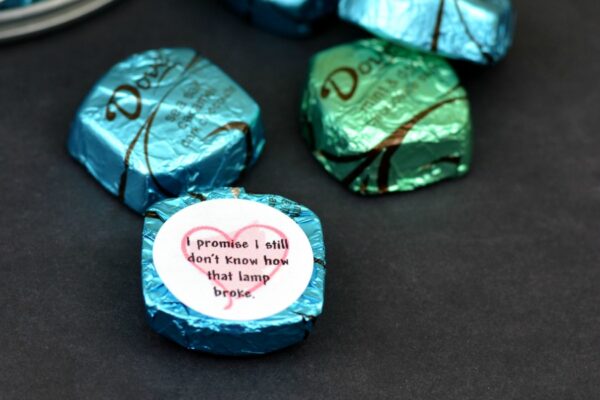 "I Promise" Mother's Day Gift Bucket with Dove Dark Chocolate Promises at www.happyhourprojects.com