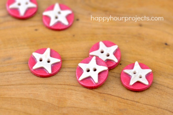 Patriotic Polymer Clay Buttons at www.happyhourprojects.com