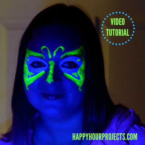 Butterfly Face Paint Tutorial at www.happyhourprojects.com #TulipBodyArt #FacePaintHOA