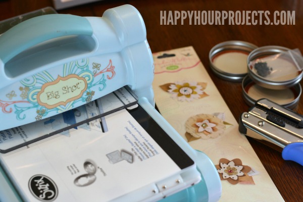 Flower Topped Mason Jar Cheesecakes at www.happyhourprojects.com