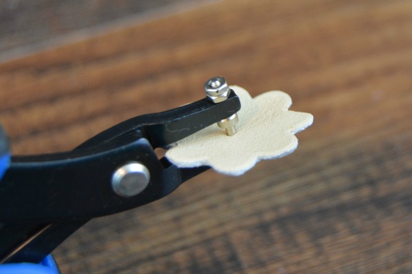 Easy Leather Flower Barrette at www.happyhourprojects.com