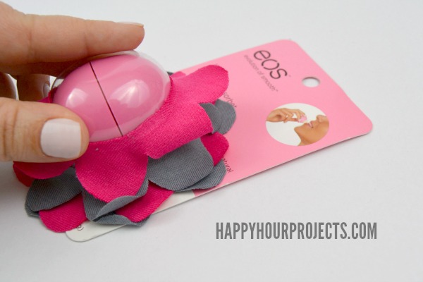 No-Sew EOS Flower Lip Balm Gift at www.happyhourprojects.com