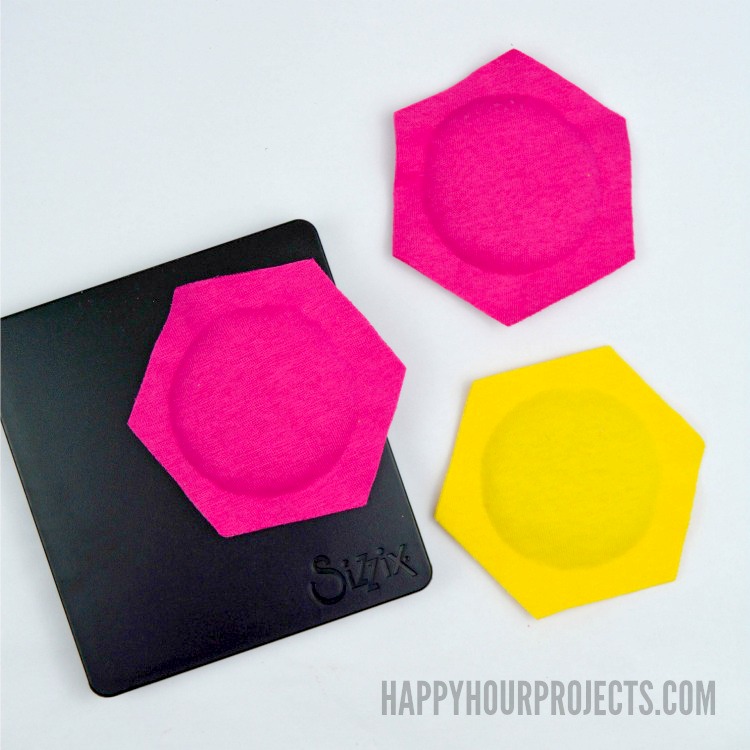 No-Sew Hexi Aromatherapy Drawer Sachets at www.happyhourprojects.com