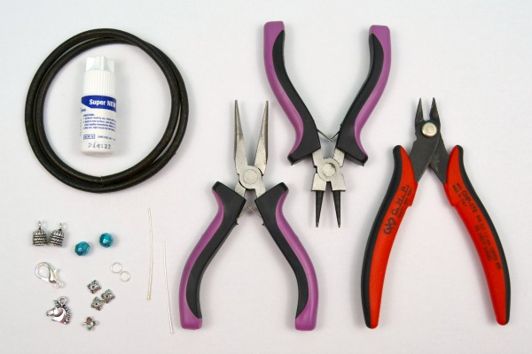 DIY Leather Wrap Charm Bracelet (With Unicorn!) at www.happyhourprojects.com