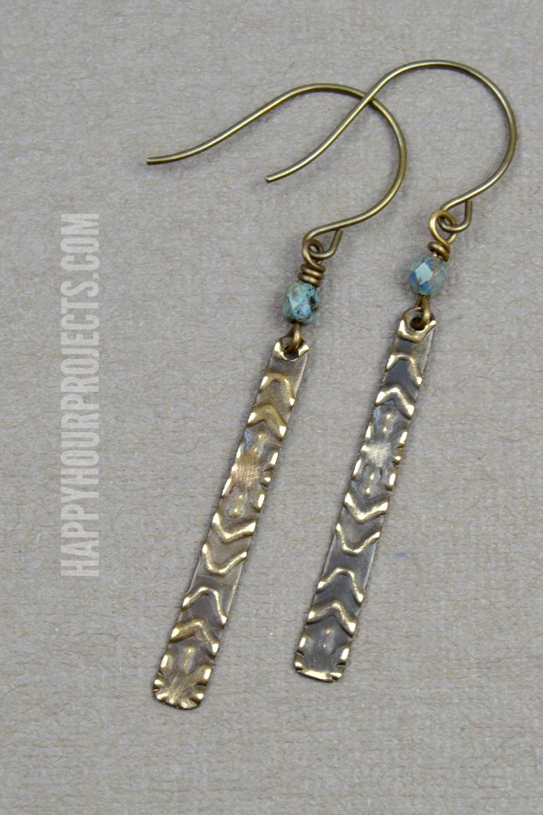 Simple Hammered Wire Earrings - Happy Hour Projects